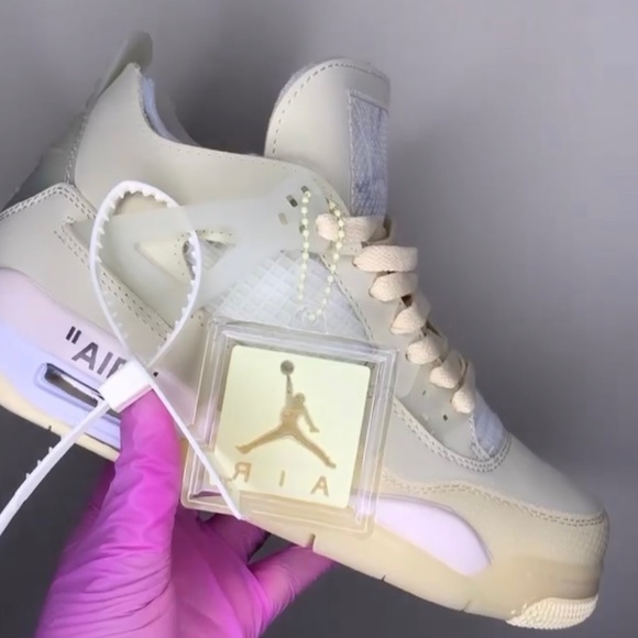 Sail 4s off White